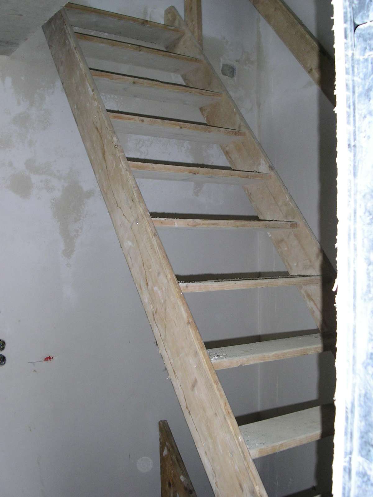 Bautreppe für die Zeit der Treppenrenovierung